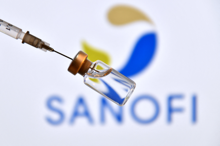 Vaccination with Sanofi Corona vaccine.