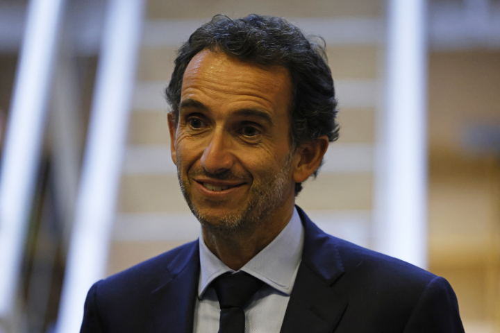 Alexandre Bompard, président-directeur général de Carrefour (Photo by Ludovic MARIN / AFP)