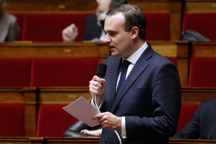 Alexandre Holroyd, député (Photo by Thomas SAMSON / AFP)