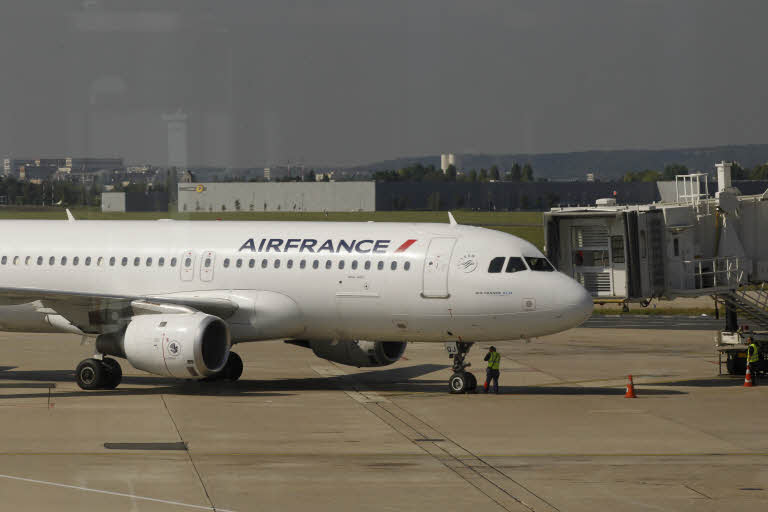 Air France - avion - aéroport