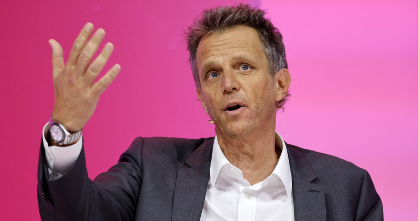 Arthur Sadoun, le président du directoire et directeur général de Publicis - Photo by Ludovic MARIN / AFP