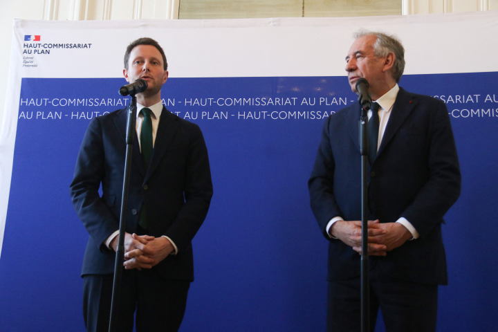 Clément Beaune, lors de la passation de pouvoir avec François Bayrou à la tête du Haut commissariat au plan.