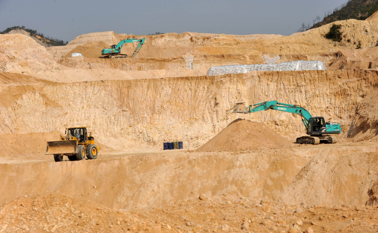 Mine d'extraction de terres rares en Chine, le premier producteur mondial (Zhong Shi/ROPI-REA)