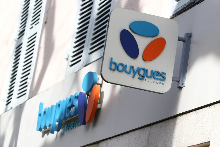 Logo et enseigne d'une boutique Bouygues Telecom - SEBASTIEN LAPEYRERE / HANS LUCAS / HANS LUCAS VIA AFP
