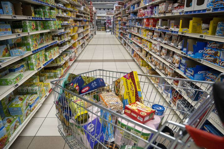 L'alimentation est devenue le principal facteur de disparités d'inflation entre ménages (Antoine Boureau/Hans Lucas via AFP)