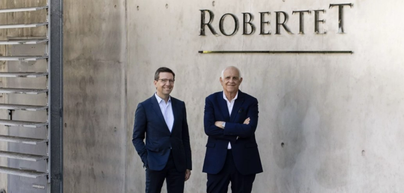 Jérôme Bruhat (gauche), directeur général de Robertet et Philippe Maubert (droite), président du conseil d'administration. Crédits : Robertet