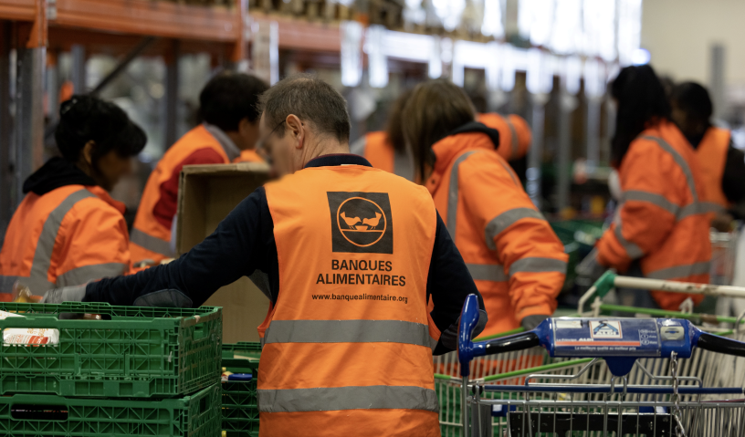 Banque alimentaire. Frederic MAIGROT/REA