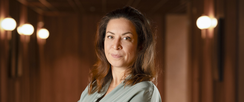 Jennifer Hinge (August Debouzy) 