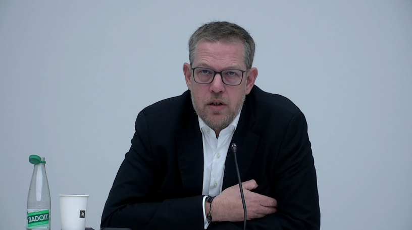 Duncan Minto, directeur financier de Renault Group, jeudi, lors de la présentation des résultats trimestriels.
