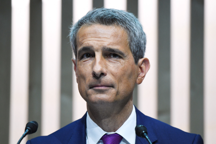 Benoit Bazin, le directeur général de Saint-Gobain - Photo by Eric PIERMONT / AFP