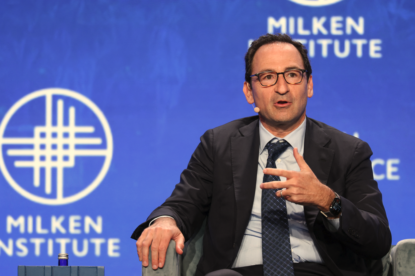 Jon Gray, président de Blackstone. (Photo by Patrick T. Fallon / AFP)