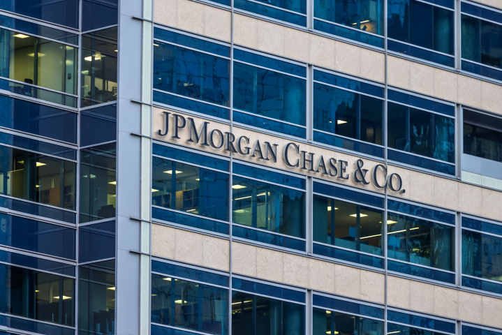 JP Morgan a vu son bénéfice net s'envoler de 52% au premier trimestre 2023 - Laurent GRANDGUILLOT/REA
