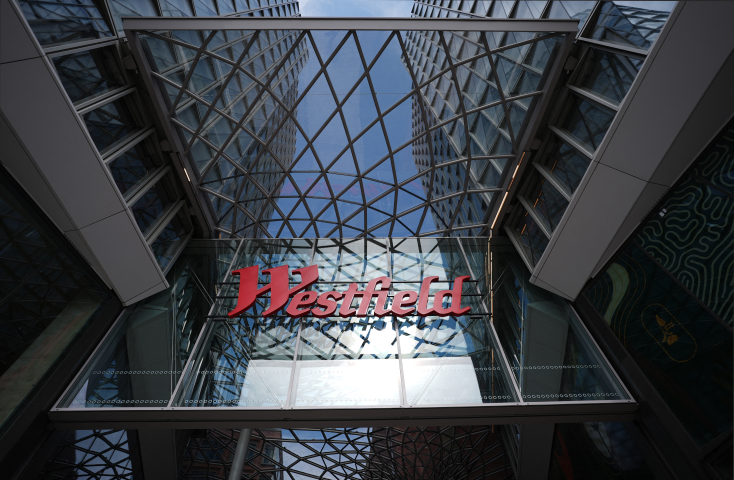 Après plusieurs reports, le centre commercial Westfield Hamburg-Überseequartier a ouvert ses portes le 14 avril 2025 - Photo by MARCUS BRANDT / DPA / dpa Picture-Alliance via AFP