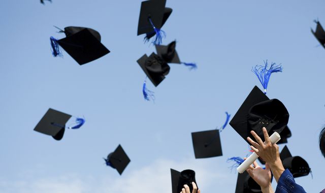Remise de diplômes - diplômés - grandes écoles