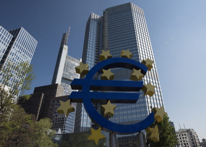Les salaires bruts en zone euro devraient progresser de 5,2% cette année, selon les dernières prévisions de la BCE.