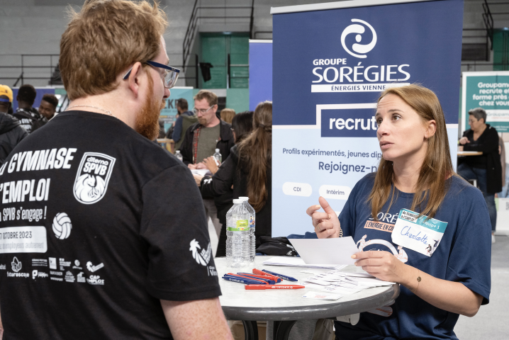 Forum de recrutement. Jean-Francois FORT / Hans Lucas / Hans Lucas via AFP