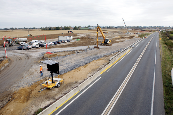 Autoroute française en construction. Richard DAMORET/REA