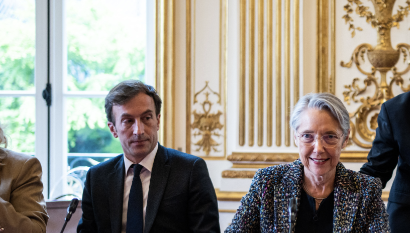 Hugo Bevort et Elisabeth Borne - XOSE BOUZAS / HANS LUCAS / HANS LUCAS VIA AFP