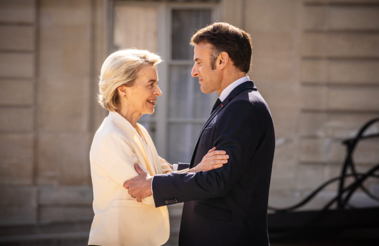 Ursula von der Leyen, présidente de la Commission européenne et Emmanuel Macron, président de la République - Ole Berg-Rusten / NTB / NTB via AFP