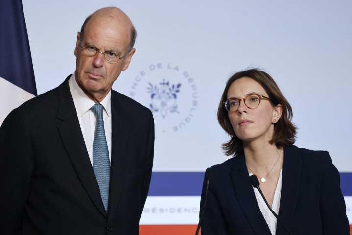 Eric Lombard et Amélie de Montchalin (Photo by Ludovic MARIN / AFP)
