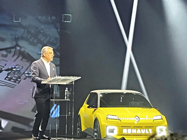 Luca de Meo, le directeur général de Renault et de l'entité électrique Ampere - Photo by Azusa Nakanishi / Yomiuri / The Yomiuri Shimbun via AFP