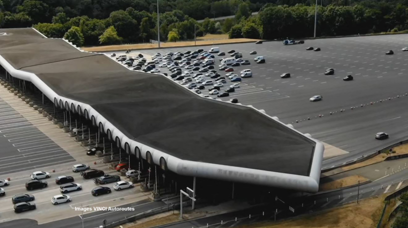 Péage de Saint-Arnoult-en-Yvelines (Photo by VINCI AUTOROUTES / AFP)