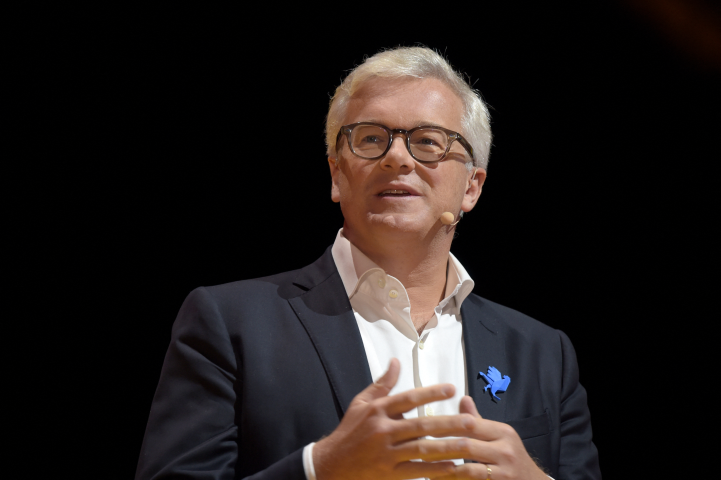 Bertrand Dumazy, président-directeur général d'Edenred (Photo by ERIC PIERMONT / AFP)