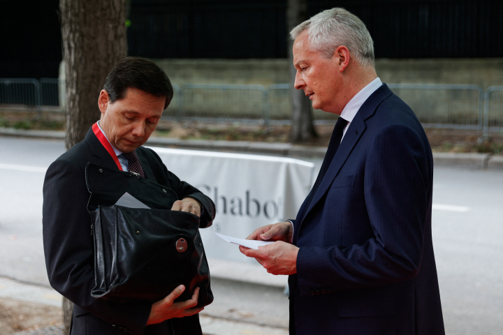 Bertrand Dumont et Bruno Le Maire - Geoffroy VAN DER HASSELT / AFP