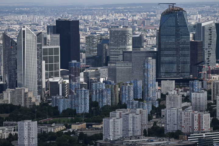 La Défense (Photo by Emmanuel DUNAND / AFP)