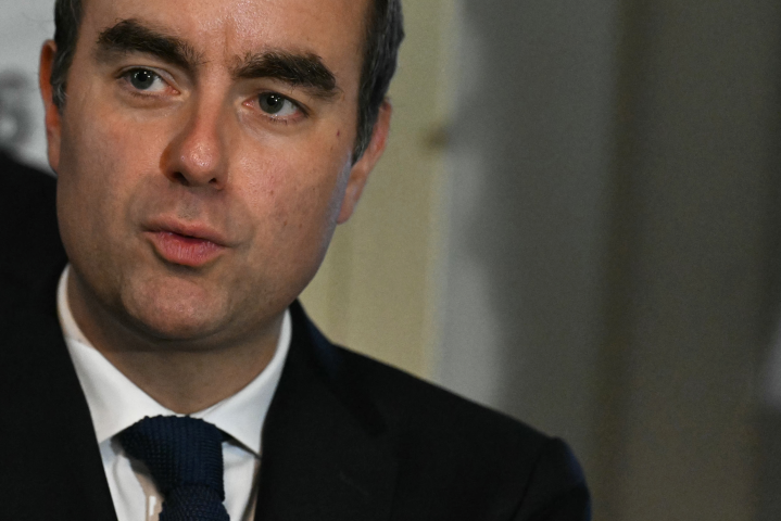 Sébastien Lecornu (Photo by Martin LELIEVRE / POOL / AFP)