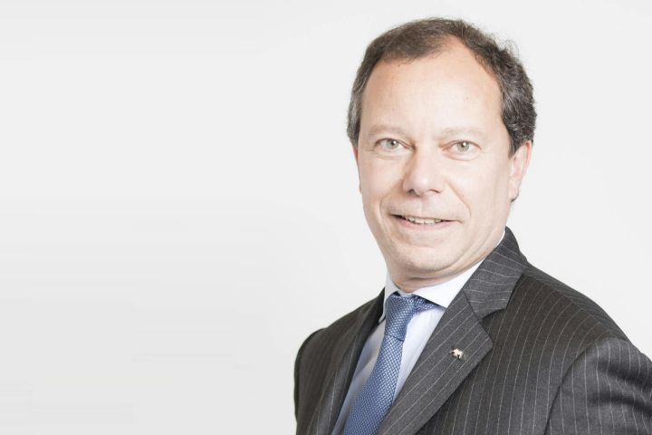 Alban de Mailly Nesle, directeur financier d’AXA. (Crédit : AXA)