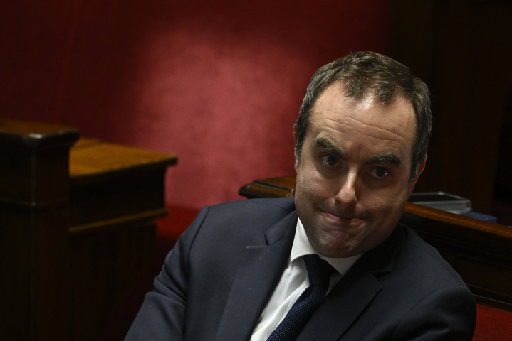 Sébastien Lecornu (Photo by JULIEN DE ROSA / AFP)