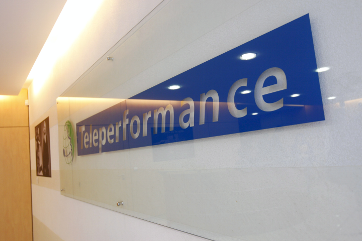 Teleperformance arrête la modération de contenu hautement offensants - Nicolas TAVERNIER/REA