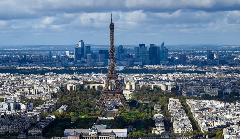 Les fusions et acquisitions françaises ont encore chuté de 20% en 2023 - Getty Images via AFP