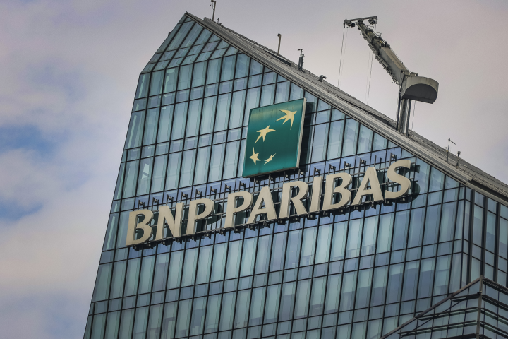 BNP Paribas est la seule grande banque française à figurer dans le top 10 des banques les plus performantes en matière d'ESG par le classement d'Alvarez & Marsal (©Laurent GRANDGUILLOT/REA)