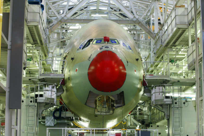 Airbus - usine - industrie - avion