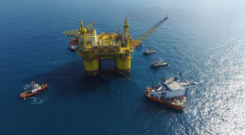 Plateforme pétrolière en Malaysie - photographie issue du site de TechnipEnergies