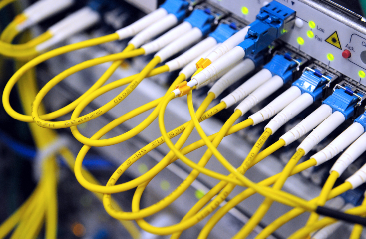 Le fournisseur d'équipements pour les opérateurs télécoms Euro Techno Com va passer dans le giron du fonds Cinven - Photo by Fred TANNEAU / AFP