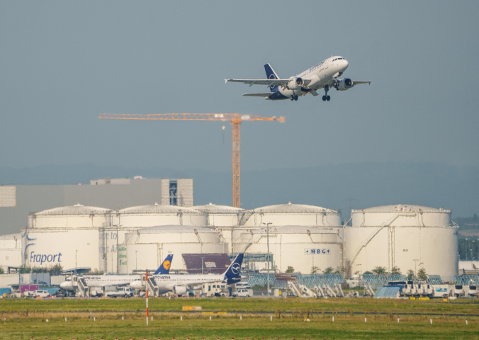 Aéroport. Photo par ANDREAS ARNOLD / DPA / DPA PICTURE-ALLIANCE VIA AFP