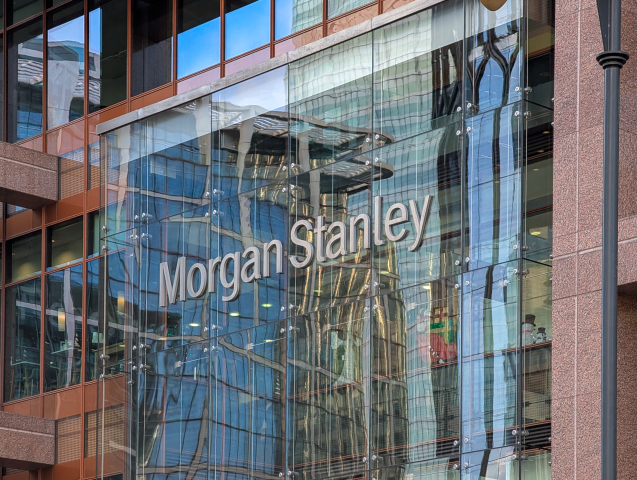 Le siège européen de Morgan Stanley, situé au 20 Bank Street, dans le quartier de Canary Wharf, à Londres. (Photo by Michael Nguyen / NurPhoto / NurPhoto via AFP)