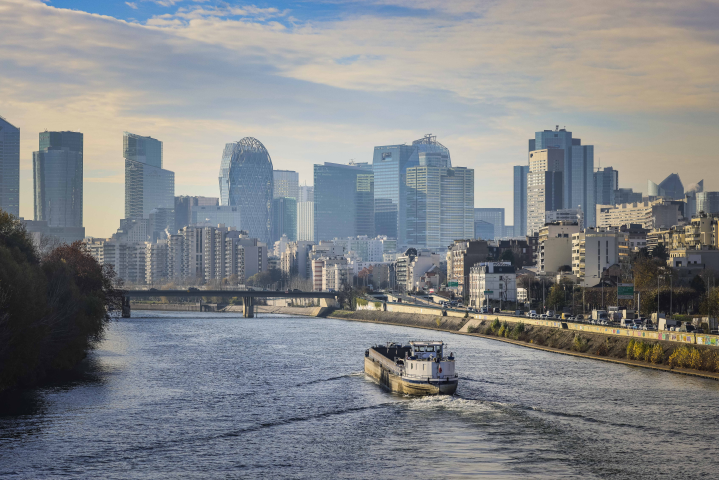 Quartier de la Défense (©Laurent GRANDGUILLOT/REA)