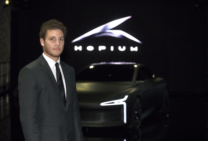 Le pilote Olivier Lombard, fondateur d'Hopium, a quitté toute fonction opérationnelle au sein de la start-up automobile - Photo by Eric PIERMONT / AFP