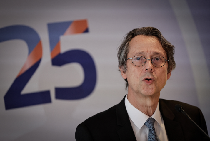 Olivier Andriès, le directeur général de Safran, lors de la présentation des résultats 2025, le 13 février 2026 (STEPHANE DE SAKUTIN / AFP)