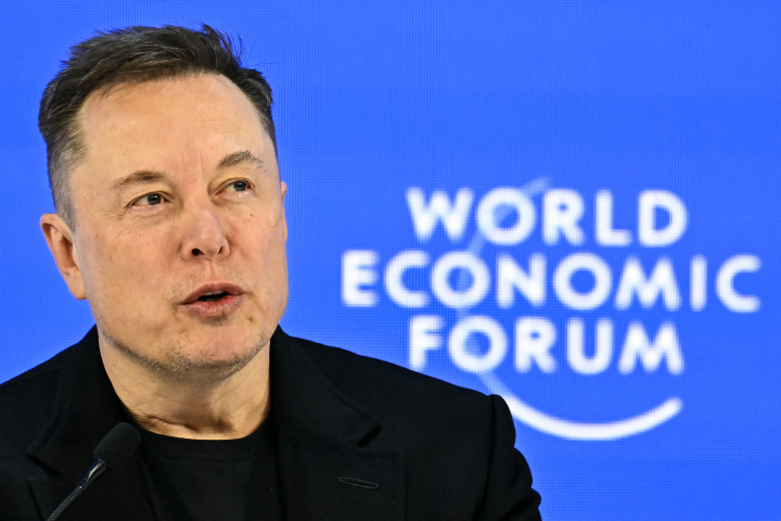 Elon Musk à Davos. Photo par FABRICE COFFRINI / AFP