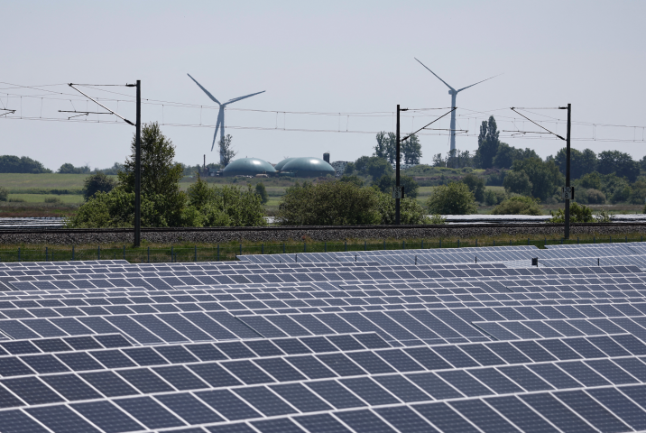 Parcs éolien et solaire. Morris MacMatzen / GETTY IMAGES EUROPE / Getty Images via AFP