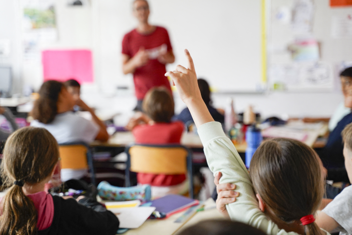 Ecole- classe (Photo by Frederic Petry / Hans Lucas via AFP)