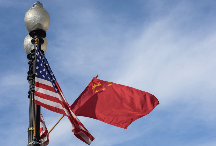 Drapeaux Chinois et Américain à Washington, capitale des États-Unis, Bao Dandan / XINHUA / Xinhua via AFP