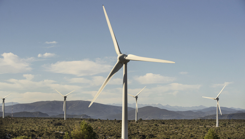 Éoliennes dans l'Aude. Idriss Bigou-Gilles / Hans Lucas / Hans Lucas via AFP