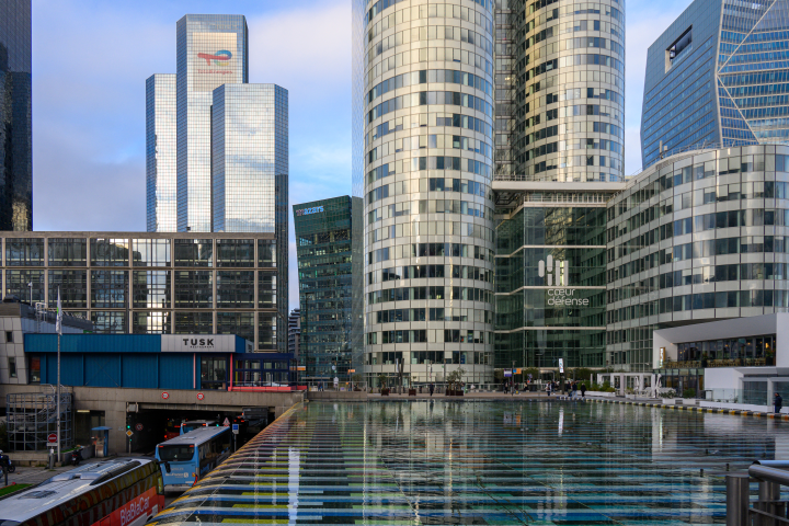 FRANCE - PARIS - LA DEFENSE BUSINESS DISTRICT