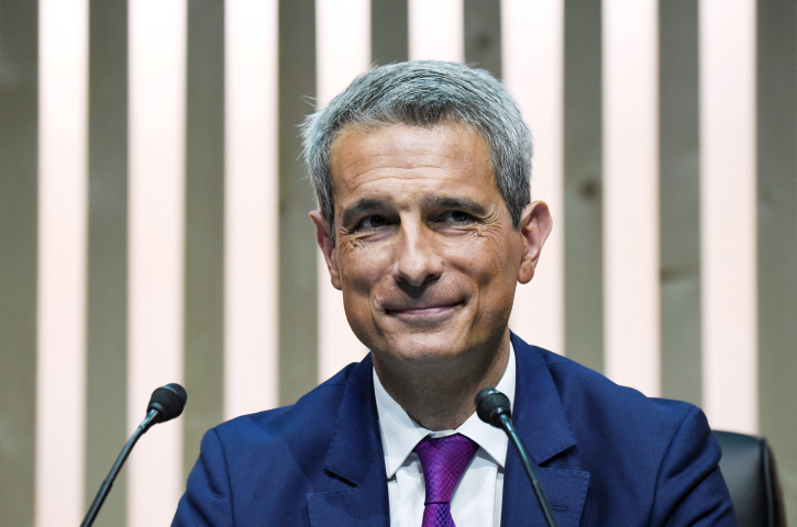 Benoit Bazin, le directeur général de Saint-Gobain - Photo by Eric PIERMONT / AFP